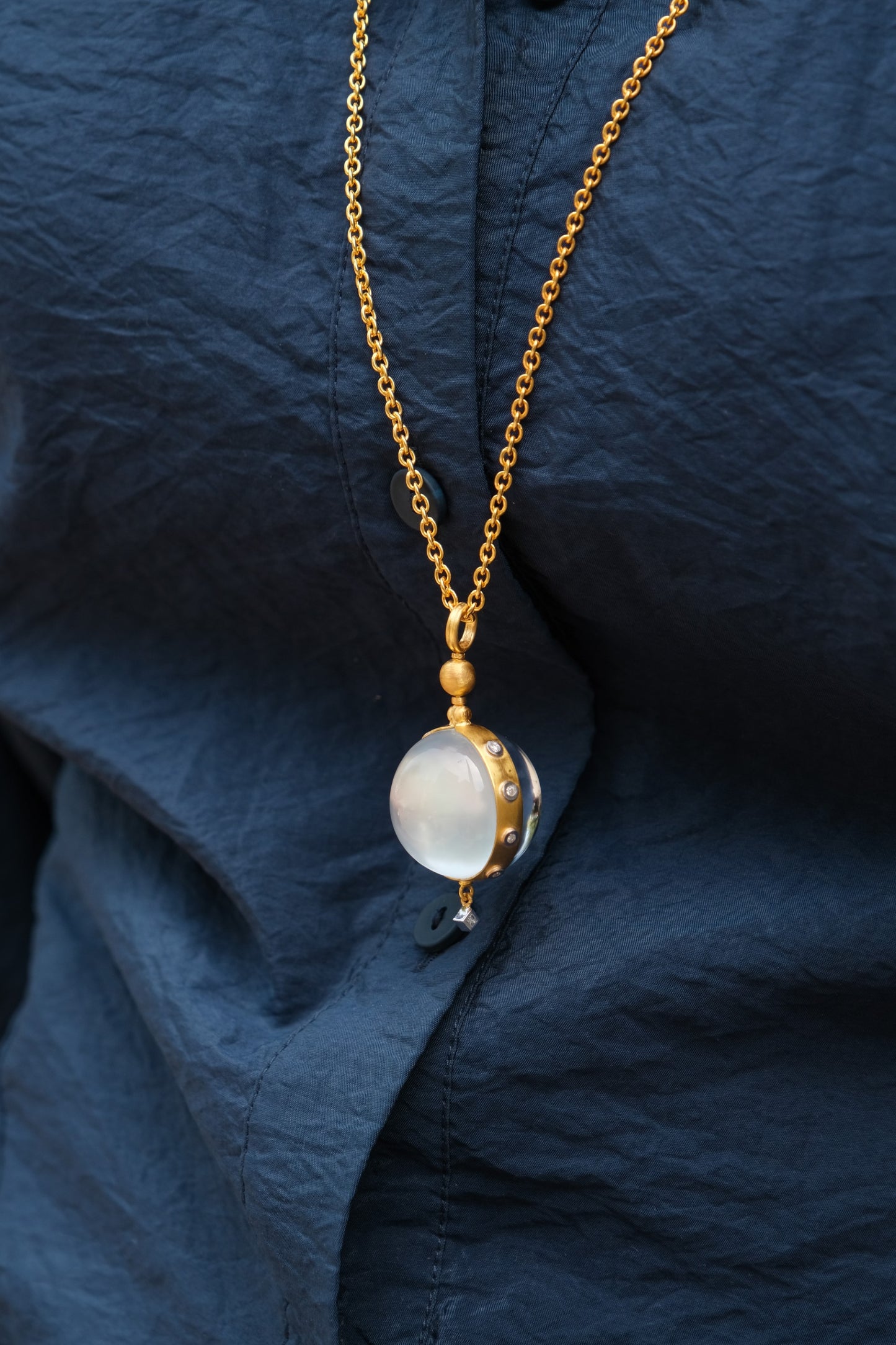Lika Behar Day-N-Night Pendant