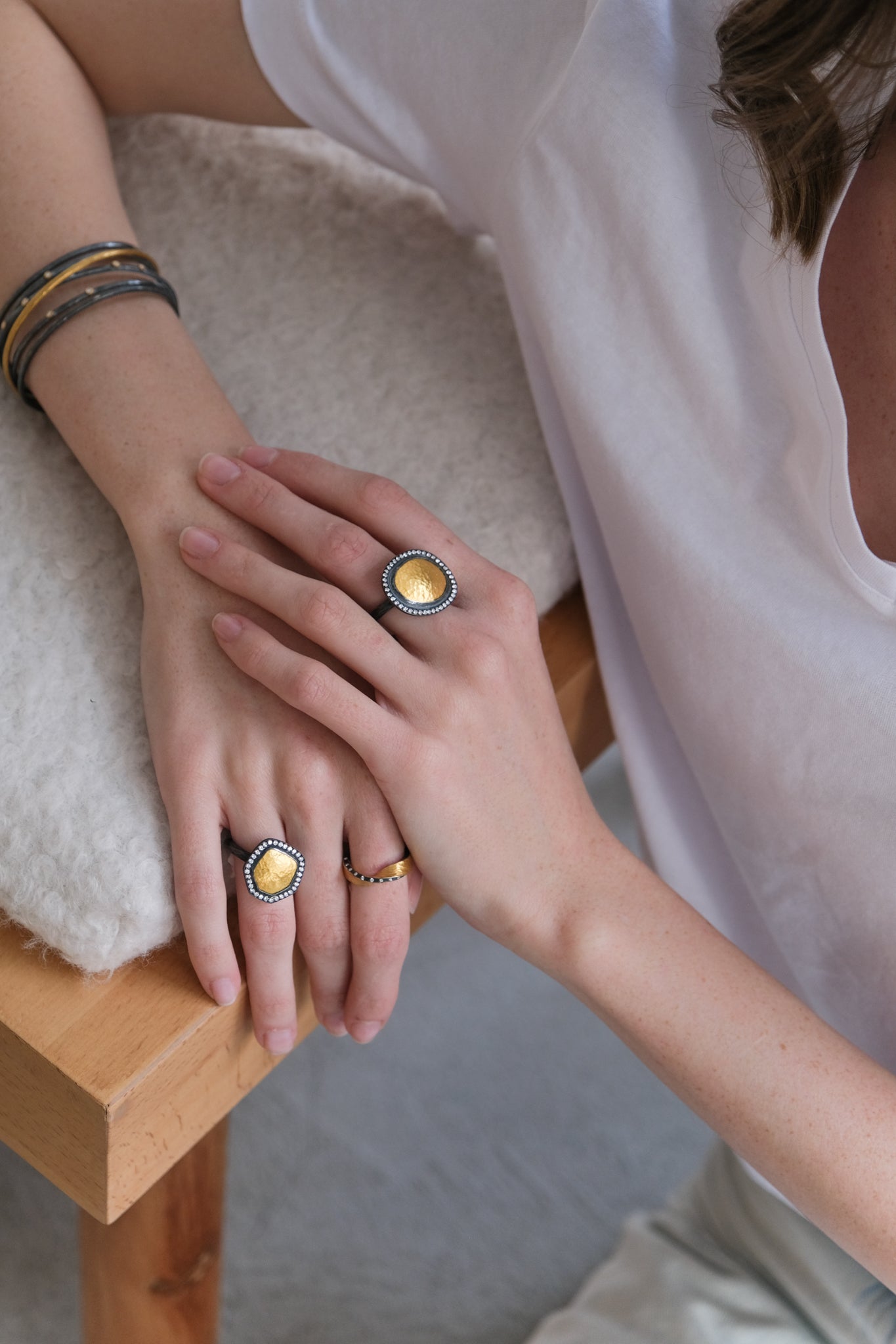 Lika Behar Stockholm Crosswire Diamond Cuff