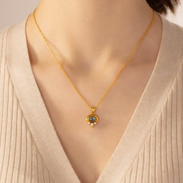 Gurhan Muse Gold Labradorite and Diamond Pendant