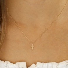 Yellow Gold Cross pendant with Chain