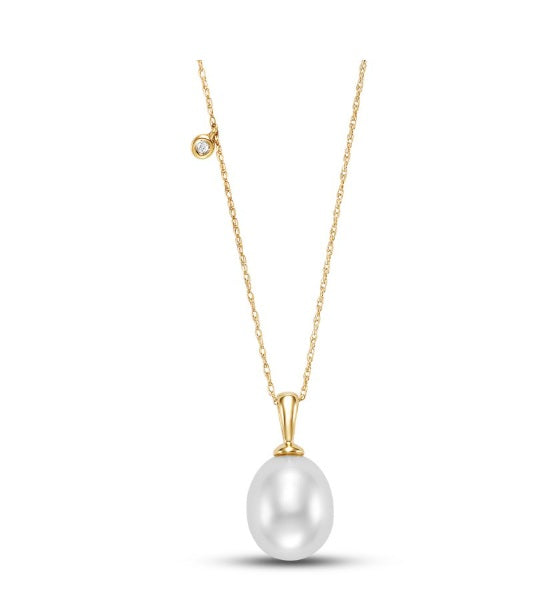 Yellow Gold Freshwater Pearl and Diamond Drop Pendant